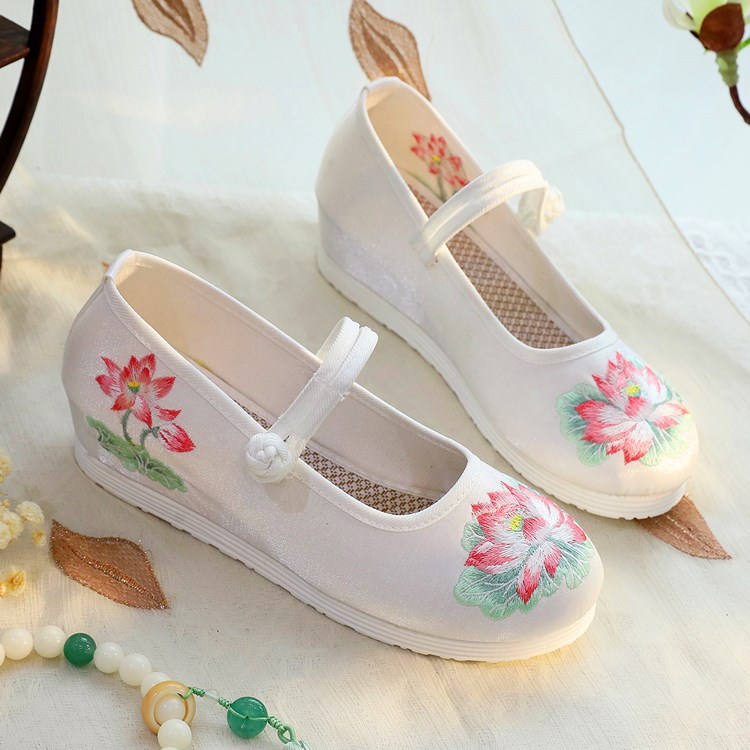 Embroidery Print - 2026 Women's White & Green Lotus