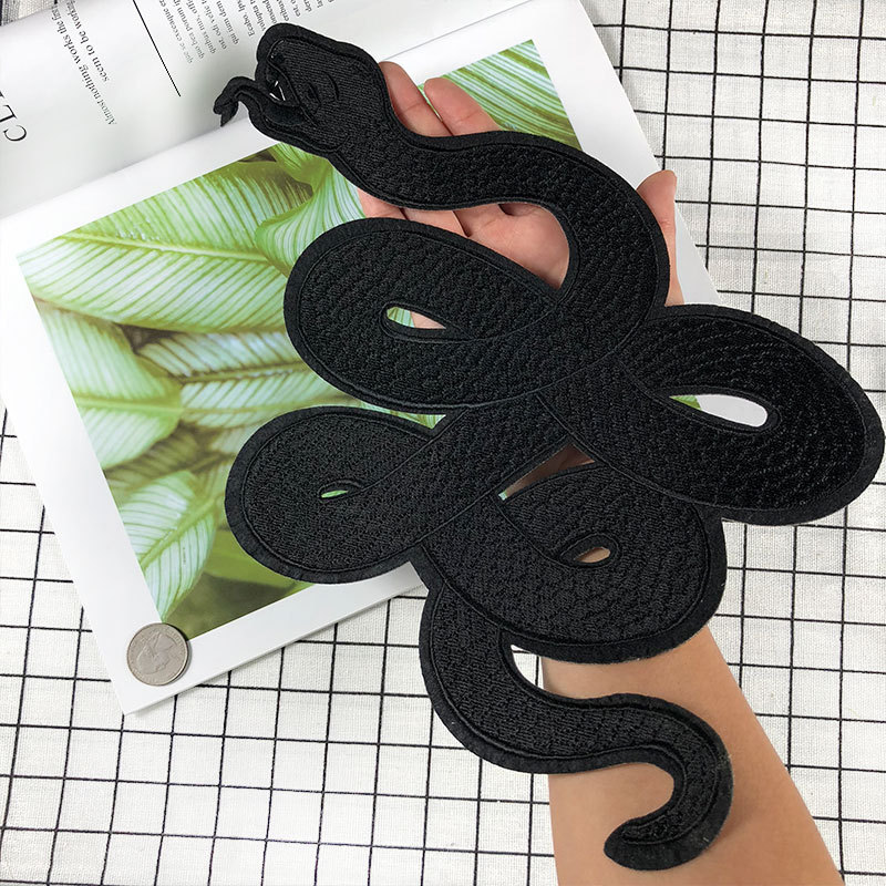 Embroidery Alpha - 1 Máy Tính Màu Đen Loài