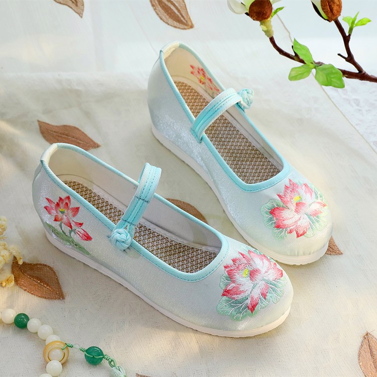 2026 Women's White & Green Lot - đánh giá và giá Embroidery Print