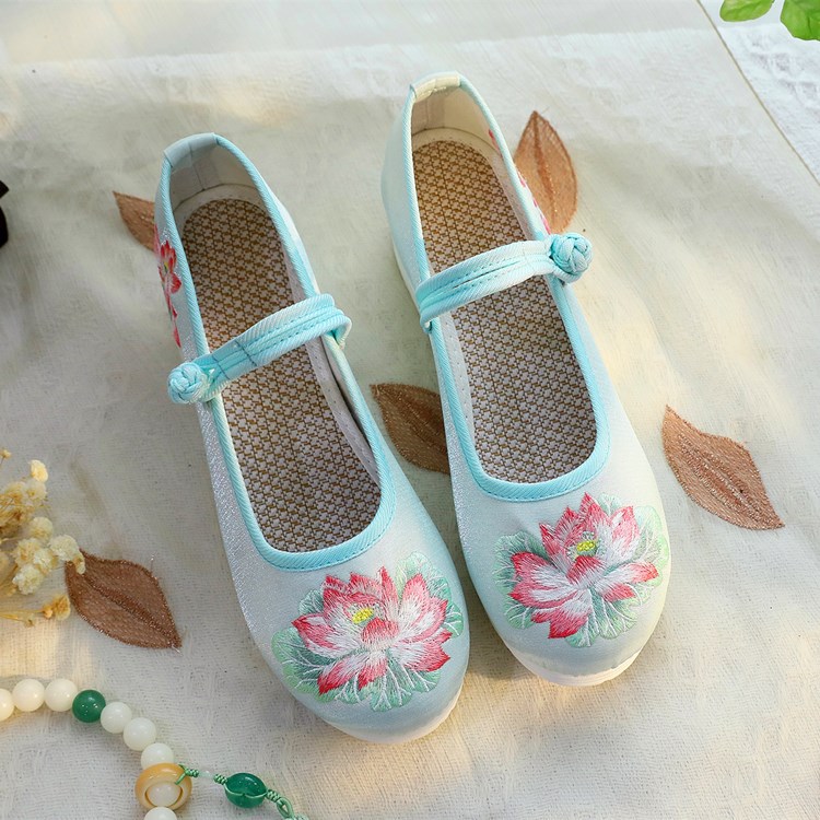 2026 Women's White & Green Lot - đánh giá và giá Embroidery Print
