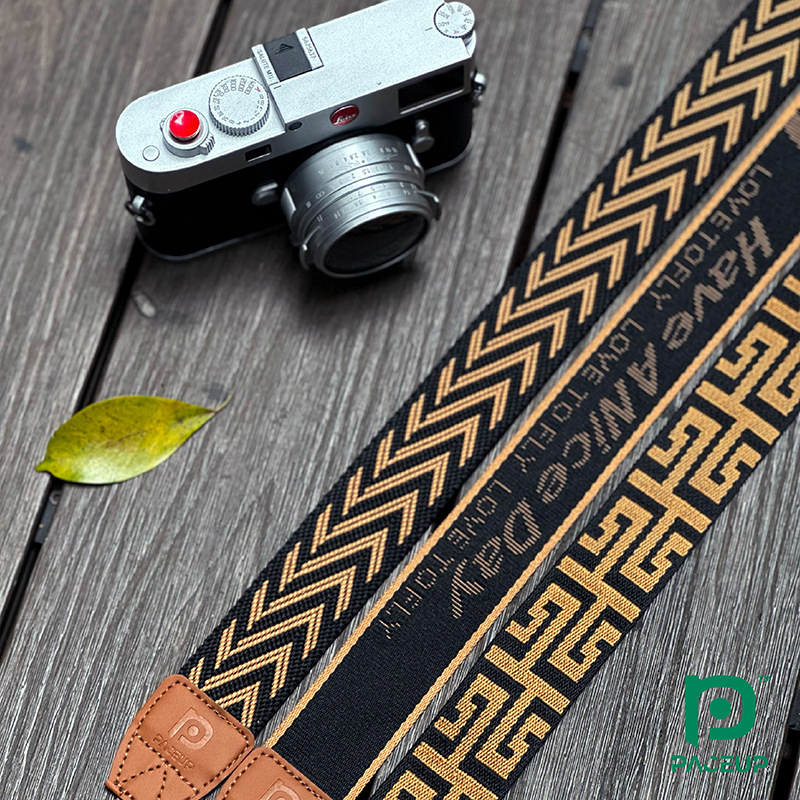 Camera Strap Embroidery Classi - đánh giá và giá Embroidery Alpha