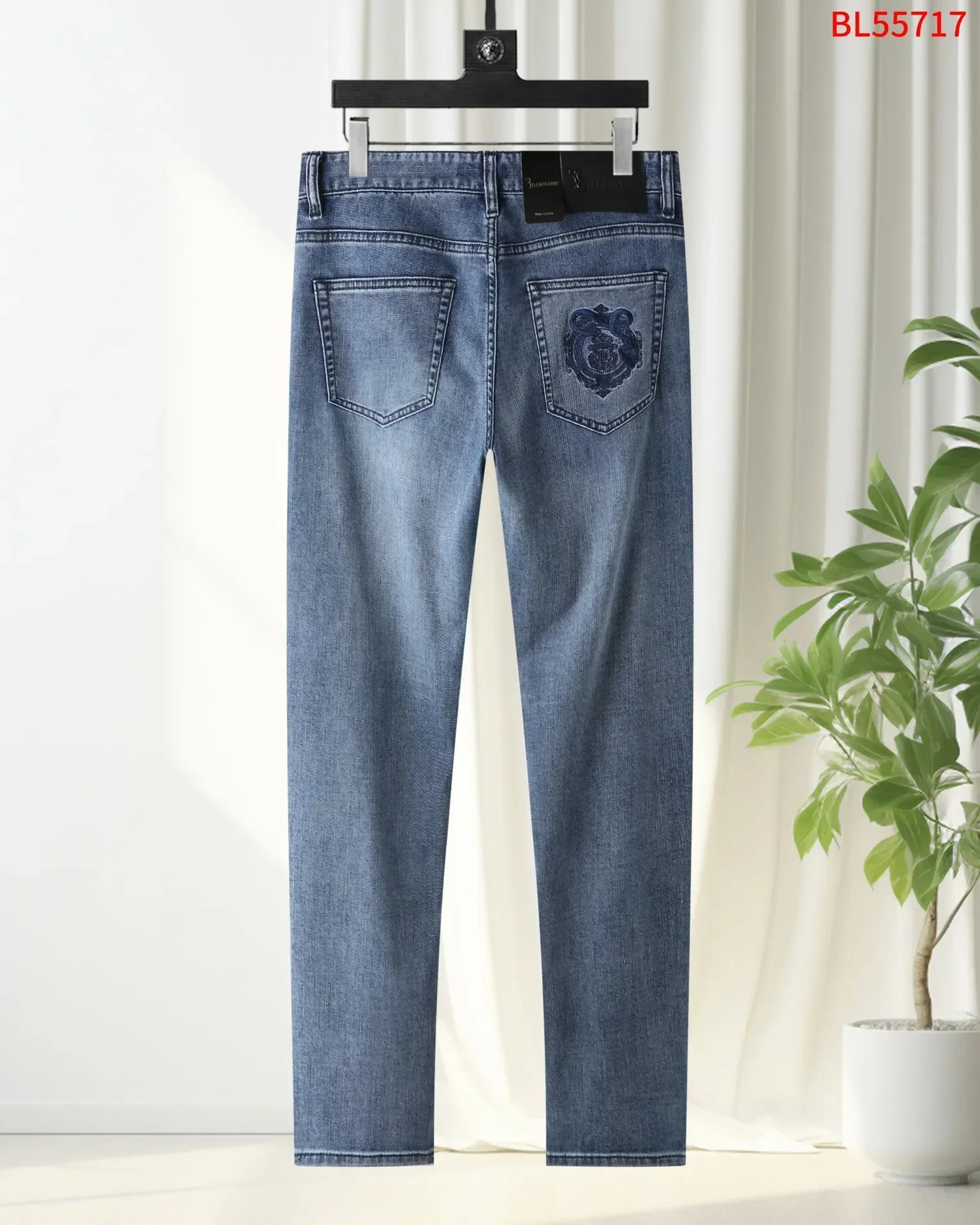 BILLIONAIRE OECHSLI Jeans Thin - đánh giá và giá Embroidery On Jeans
